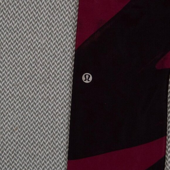 Lululemon All Sport Crop Patterned Backspin Stroke Dashing Purple Leggings 2 - Picture 7 of 12